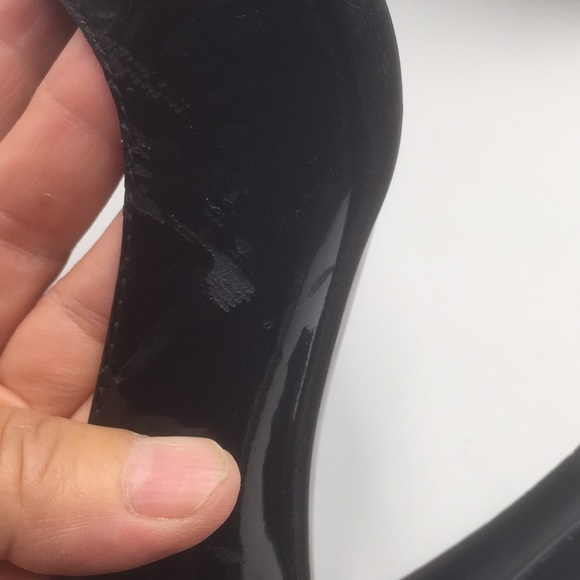 CHANEL Glossy Black Heels - Picture 11 of 15